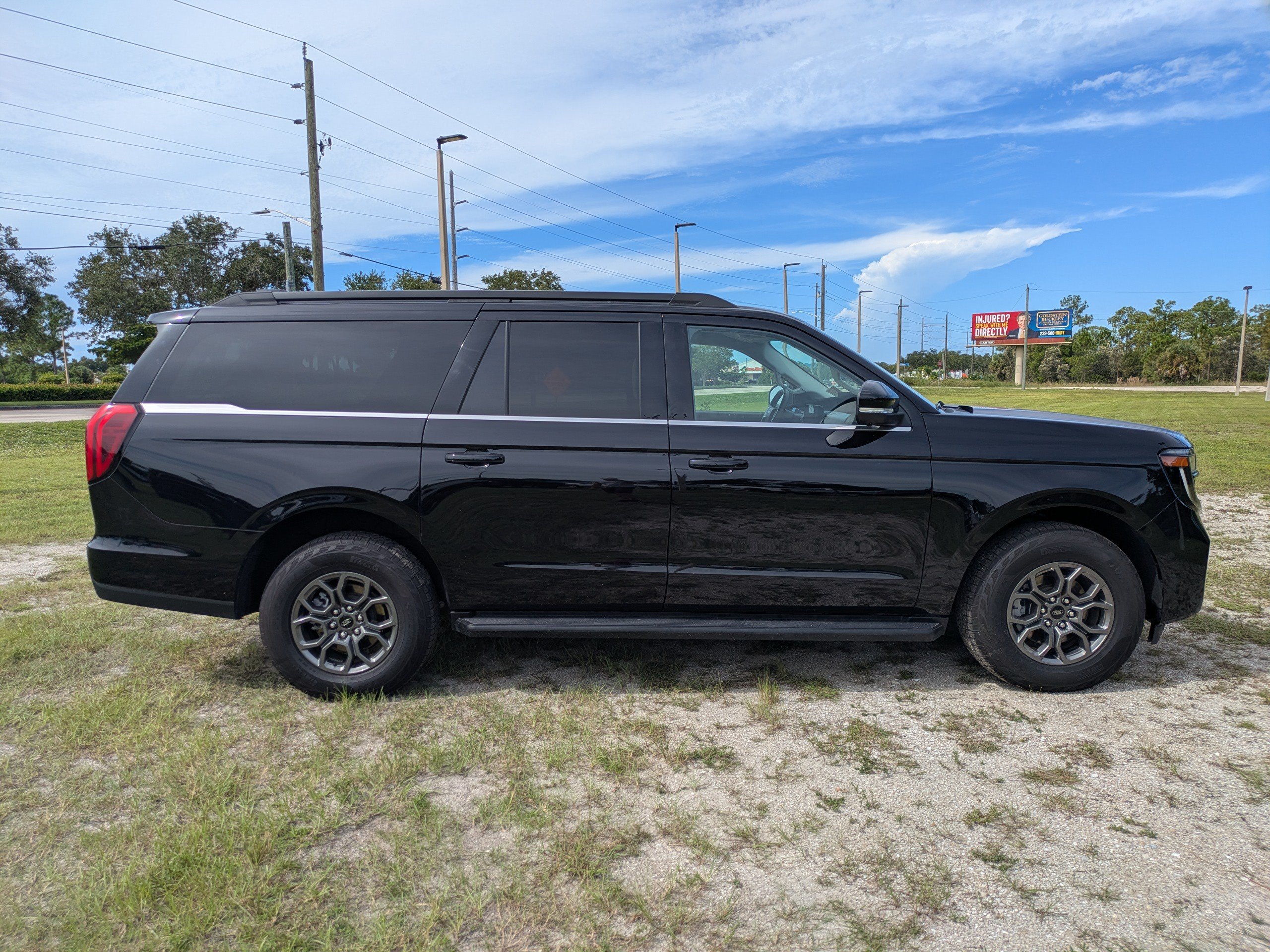 Used 2026 Ford Expedition Max Active RWD image 3