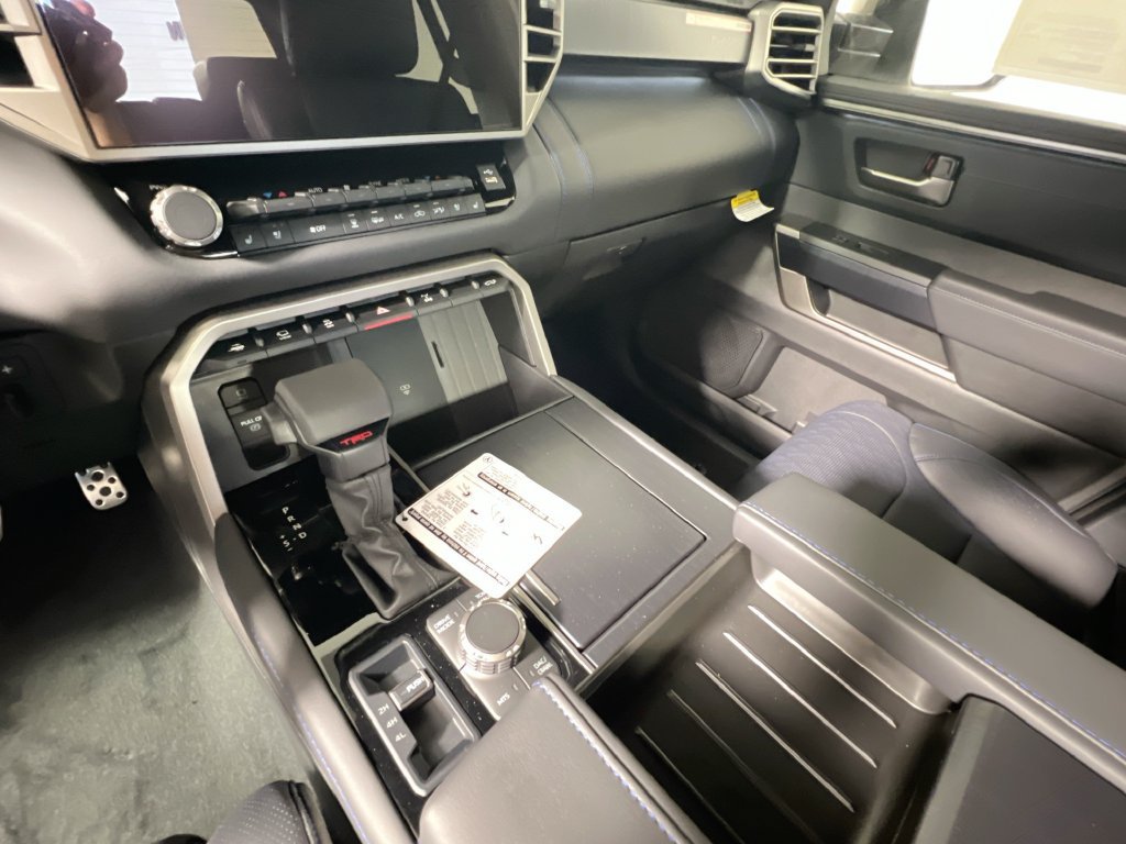 New 2026 Toyota Tundra Platinum w/ TRD Off-Road Package AWD/4WD image 24