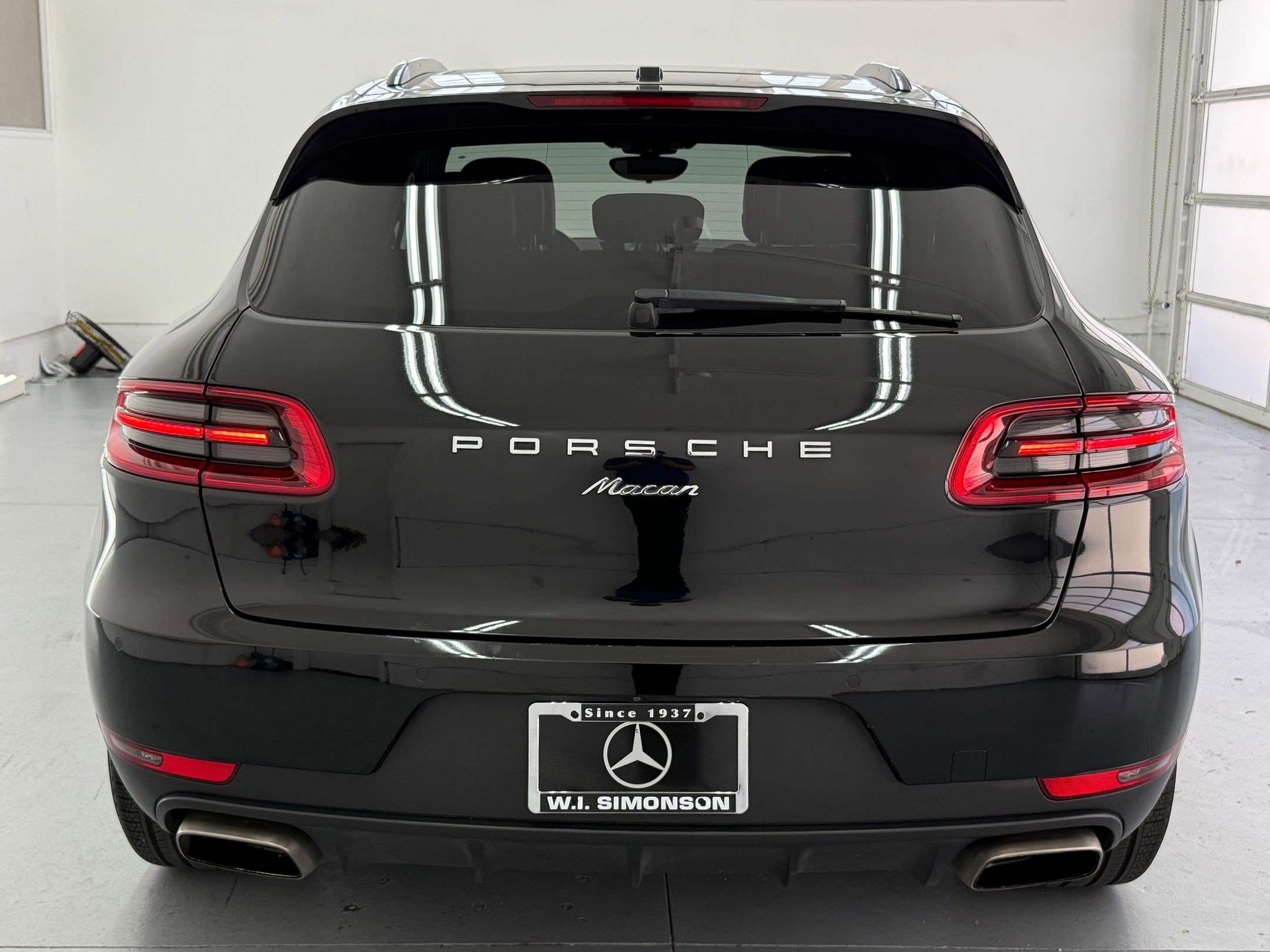 Used 2017 Porsche Macan AWD/4WD image 9