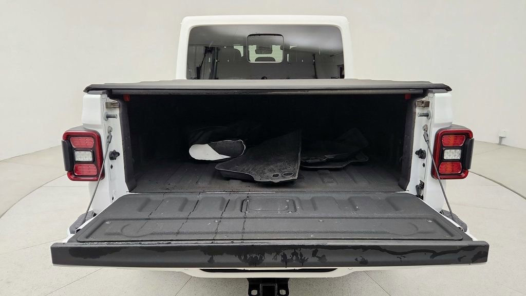 Used 2022 Jeep Gladiator Overland image 22