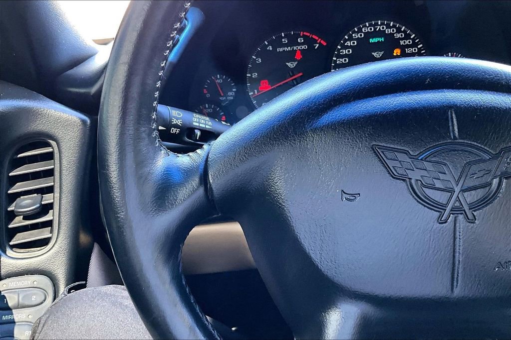Used 2000 Chevrolet Corvette Coupe w/ Memory Pkg image 18