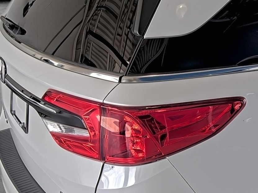 Used 2023 Honda Odyssey Touring image 15