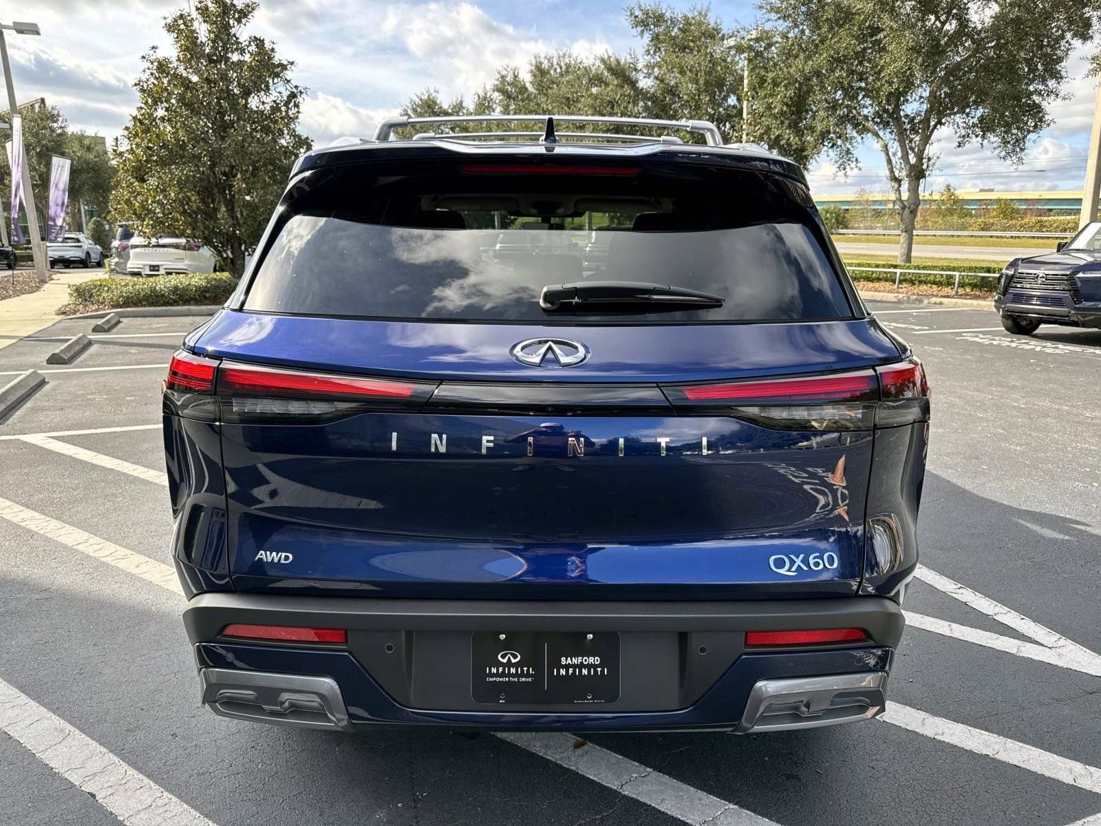 Certified 2025 INFINITI QX60 Sensory image 3