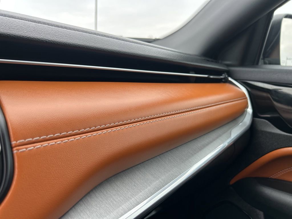 Used 2024 Jeep Compass Limited w/ Elite Group AWD/4WD image 31