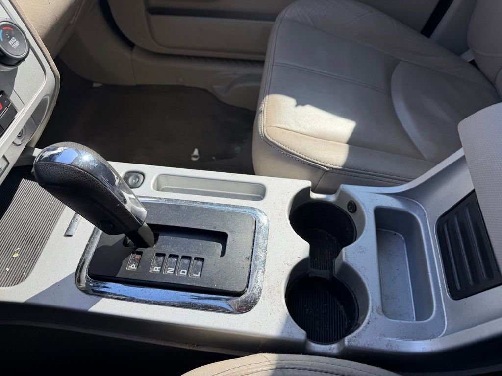 Used 2010 Mercury Mariner Premier image 16