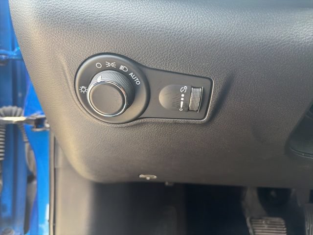 Used 2024 Jeep Compass Sport AWD/4WD image 18