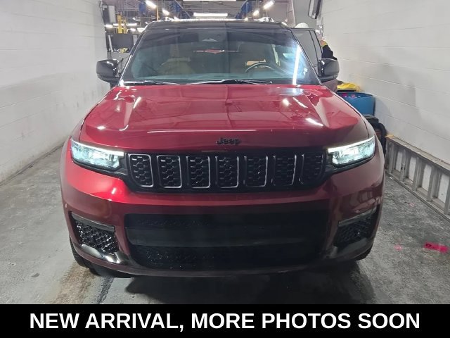 Used 2025 Jeep Grand Cherokee L Summit w/ Obsidian Package AWD/4WD image 1