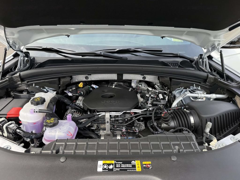 New 2027 Jeep Grand Cherokee Limited AWD/4WD image 13