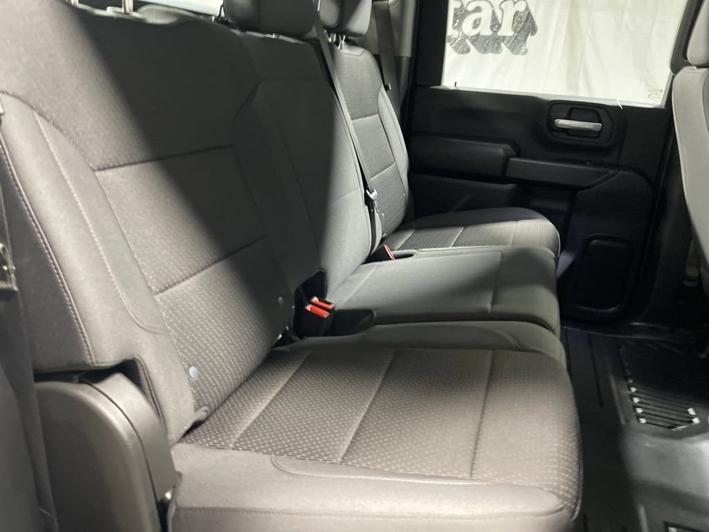Used 2025 Chevrolet Silverado 3500 W/T AWD/4WD image 13