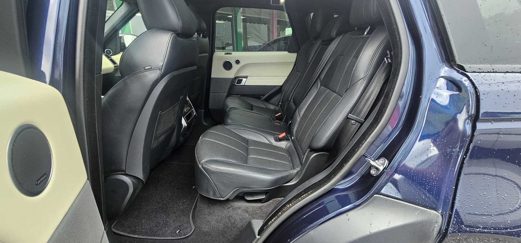 Used 2014 Land Rover Range Rover Sport Supercharged AWD/4WD image 17