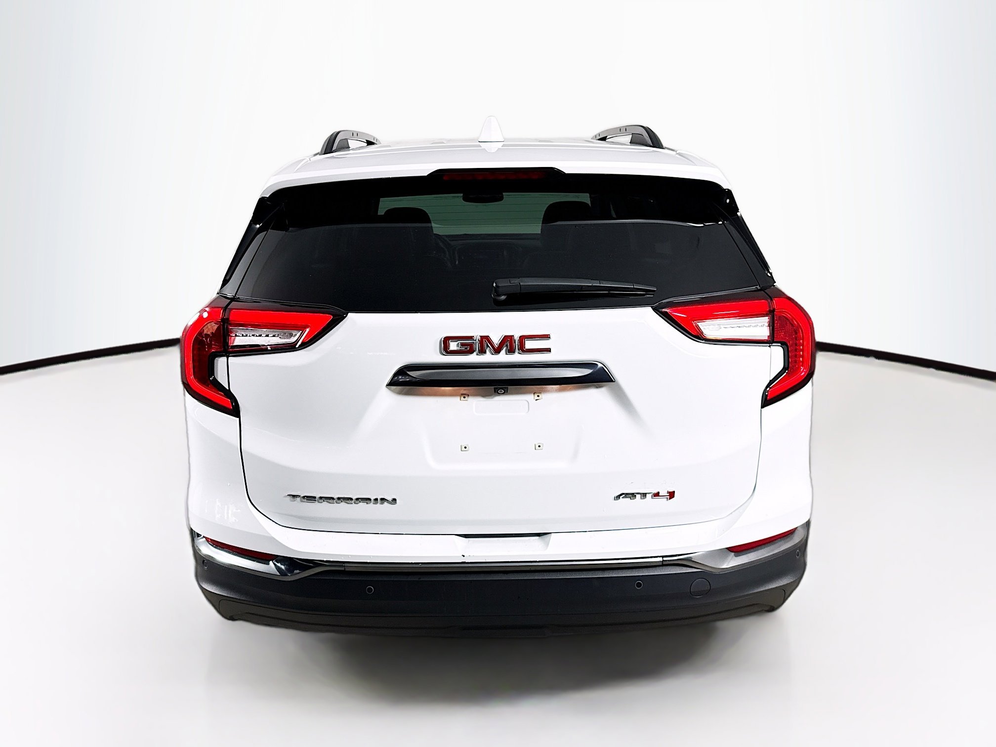 Used 2024 GMC Terrain AT4 image 30