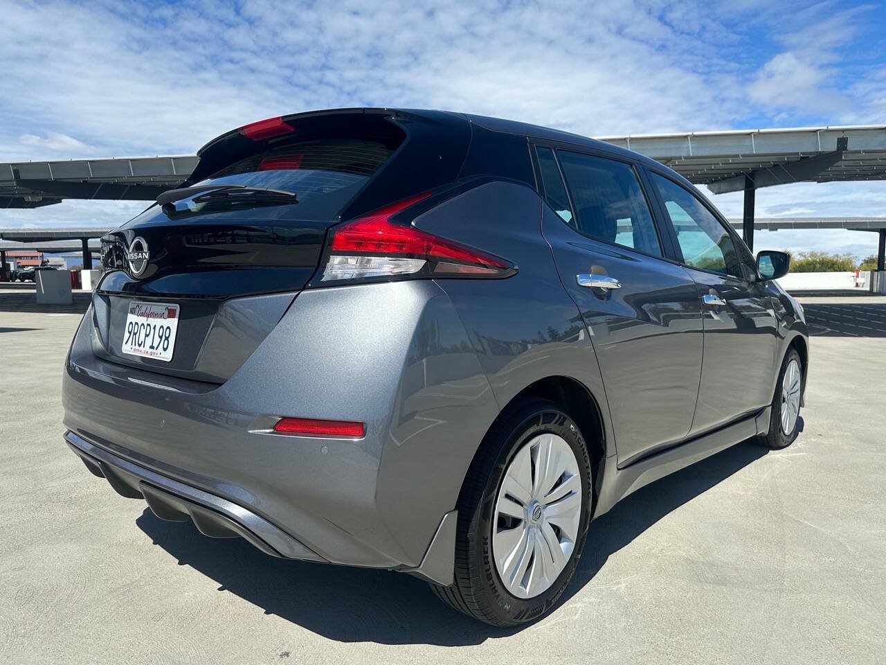 Used 2025 Nissan Leaf S FWD image 10