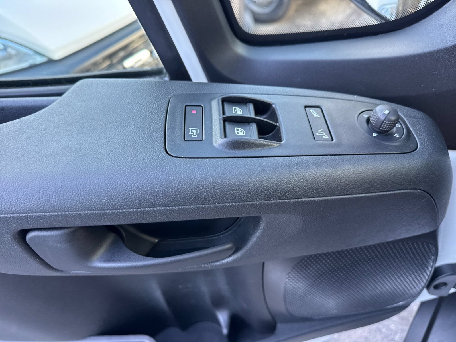 Used 2026 RAM ProMaster 2500 w/ Convenience Group FWD image 11