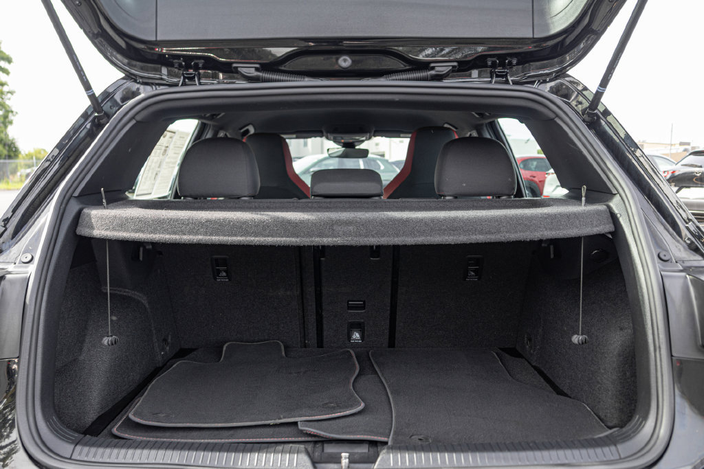 Certified 2024 Volkswagen GTI S FWD image 27