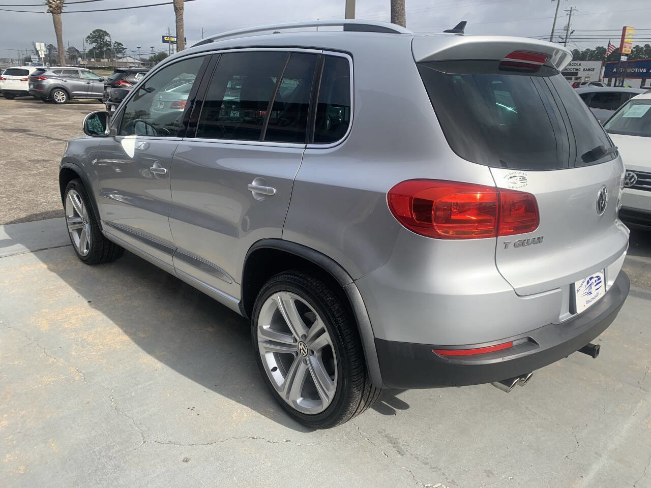 Used 2014 Volkswagen Tiguan R-Line image 6