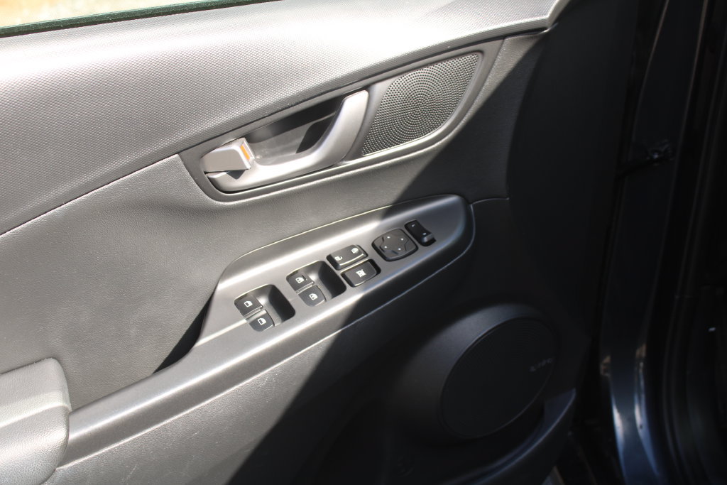 Used 2019 Hyundai Kona Ultimate FWD image 18