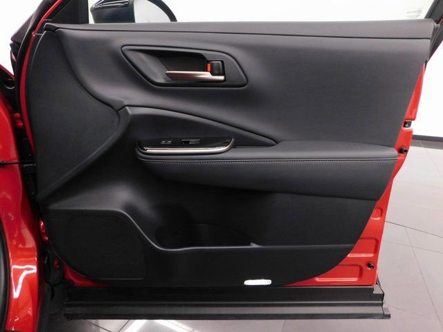 Used 2025 Toyota Crown Platinum image 28