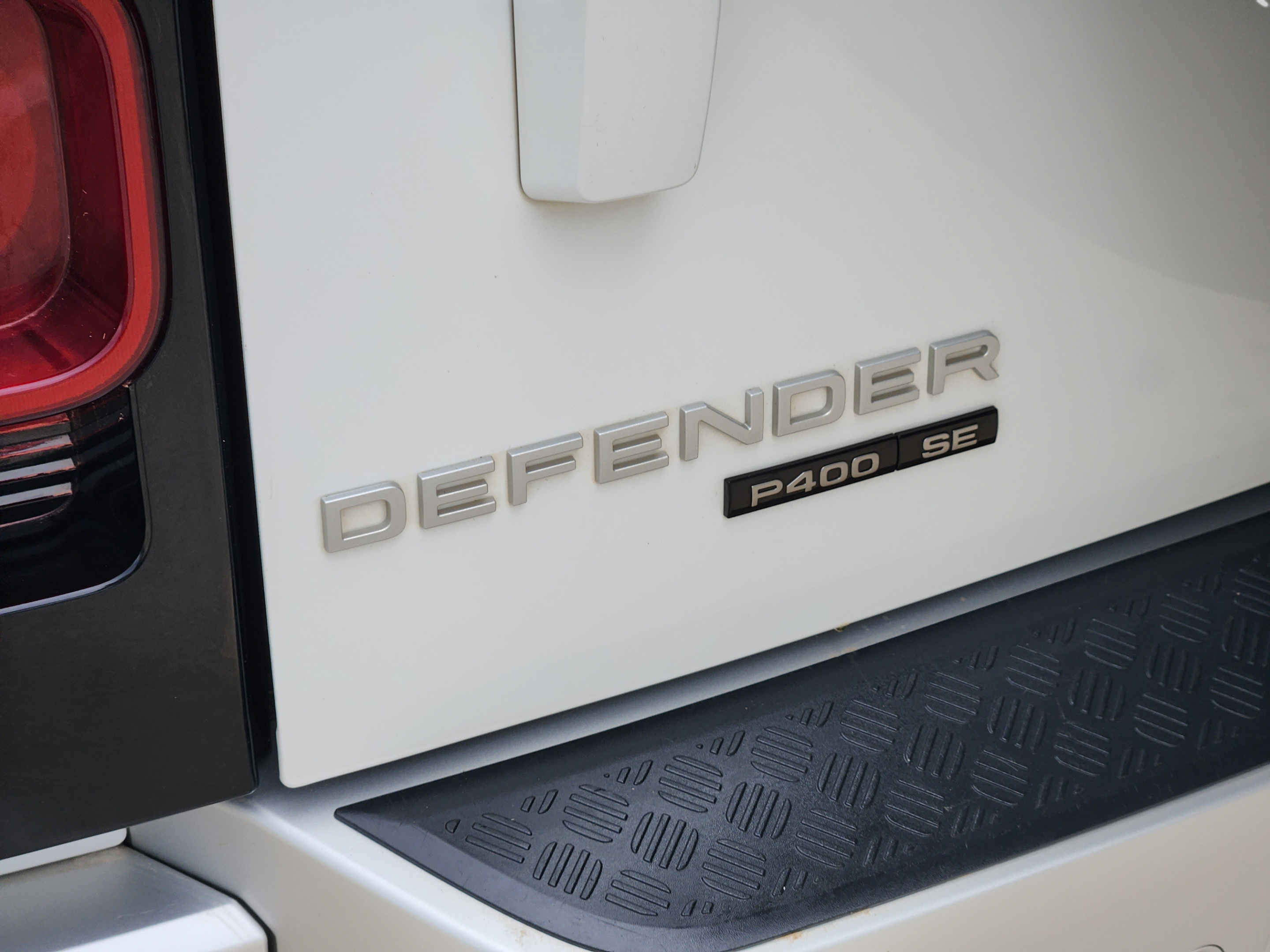 Used 2020 Land Rover Defender 110 SE AWD/4WD image 34