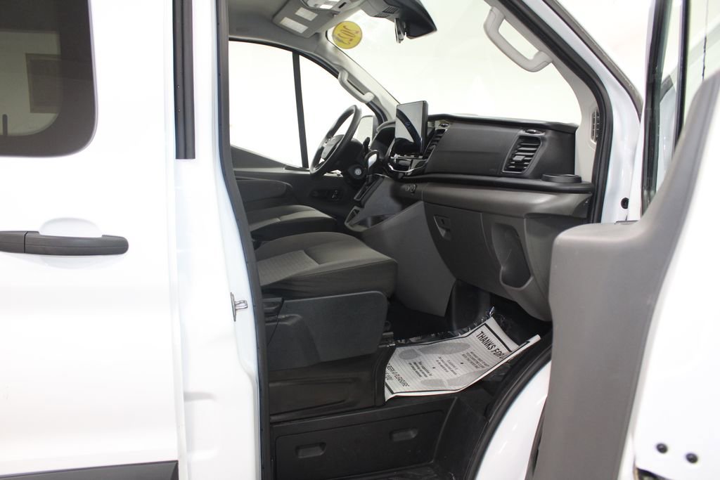 Used 2023 Ford Transit 350 XLT image 27