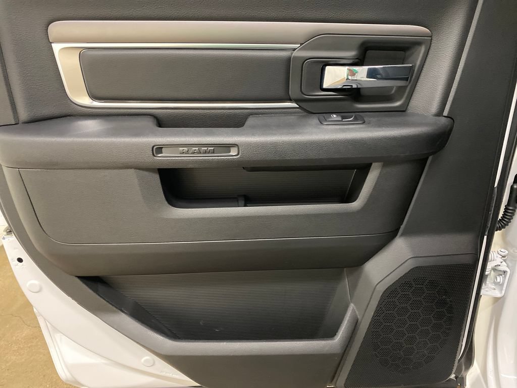 Used 2022 RAM 1500 Warlock AWD/4WD image 14