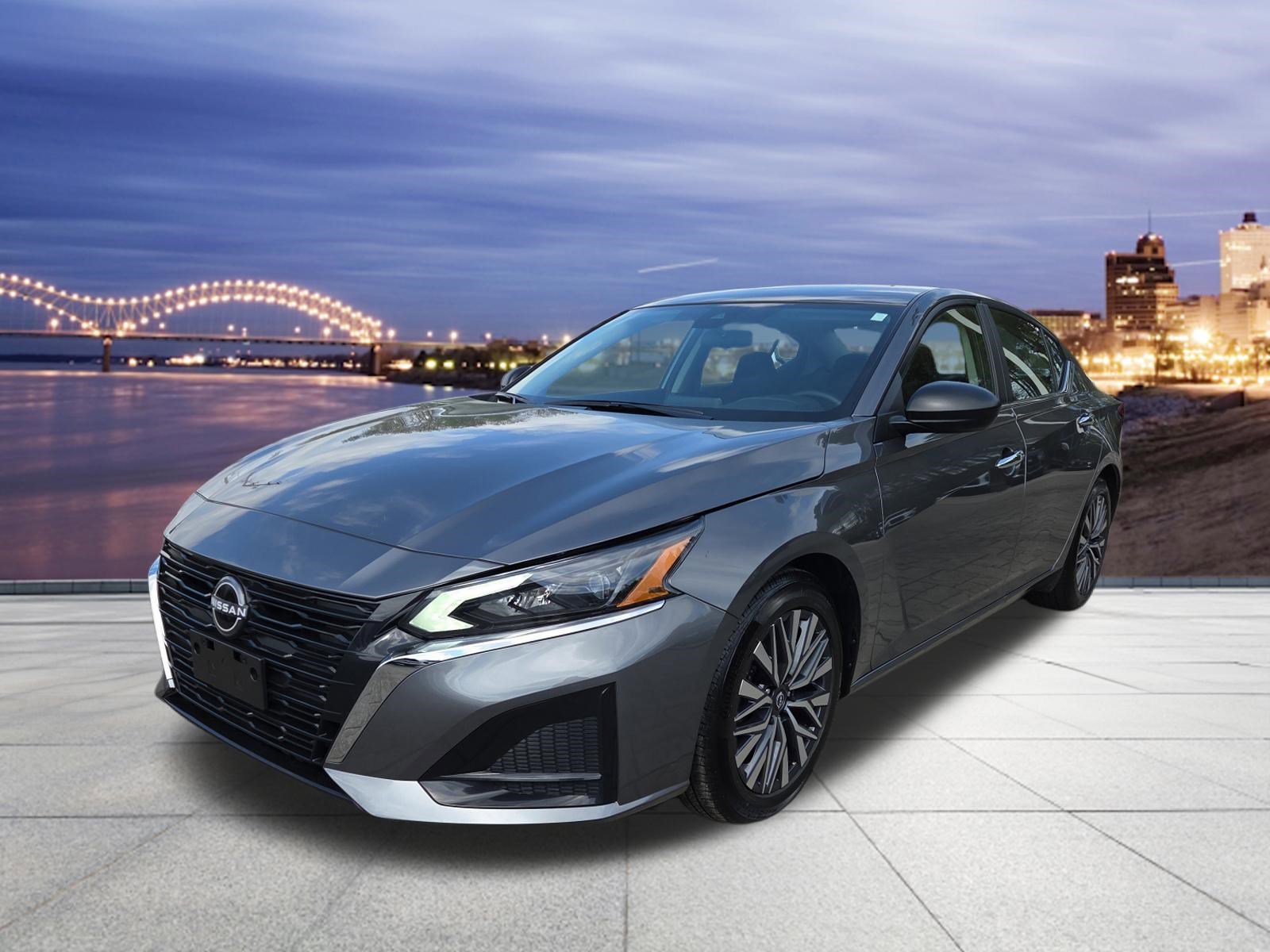 Used 2025 Nissan Altima 2.5 SV FWD image 1