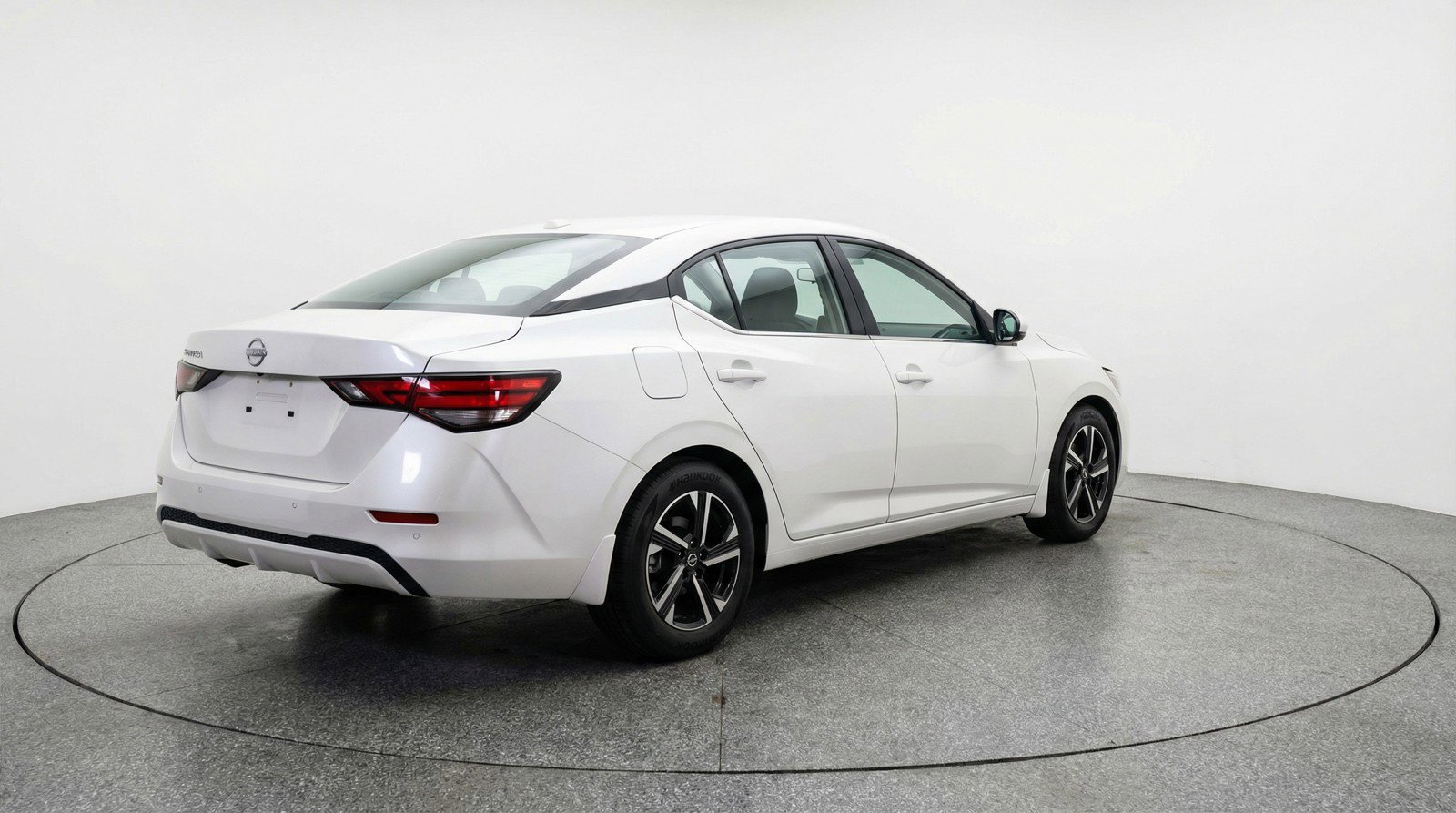 Used 2025 Nissan Sentra SV image 9