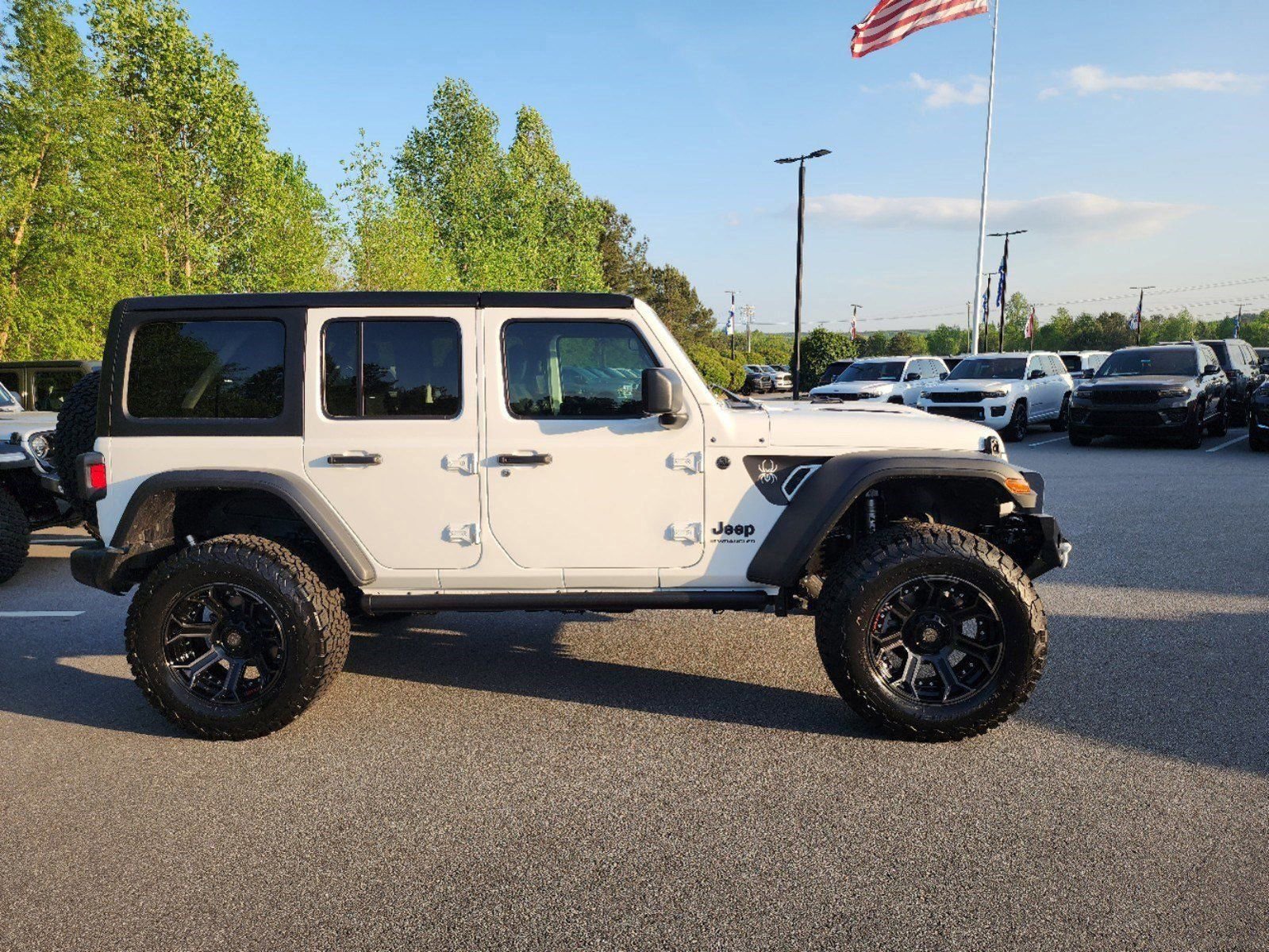 Used 2024 Jeep Wrangler Unlimited Sport image 2