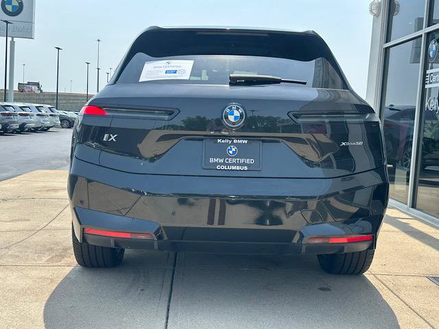 Used 2023 BMW iX xDrive50 w/ Sport Package AWD/4WD image 8