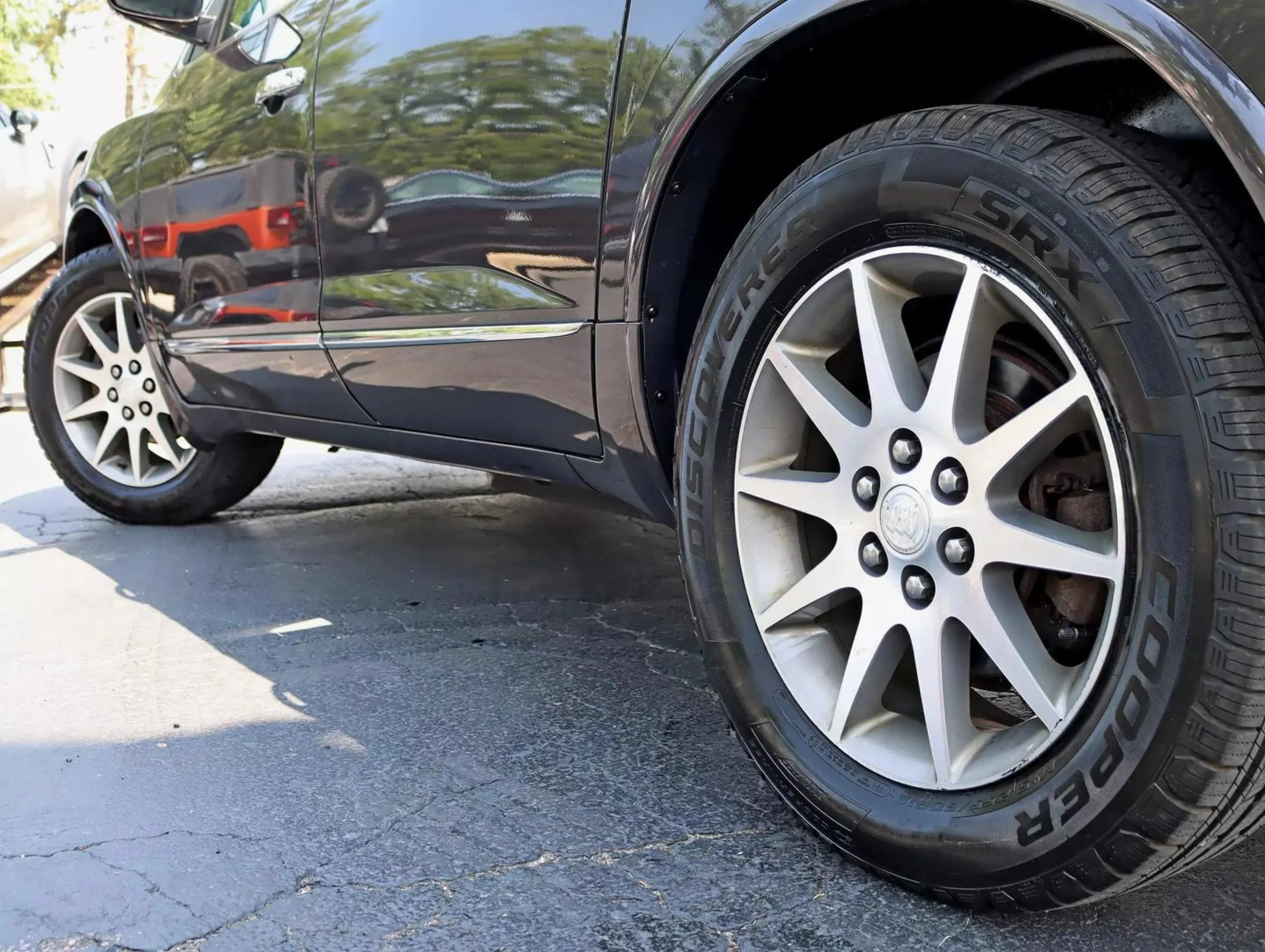 Used 2015 Buick Enclave Leather AWD/4WD image 14