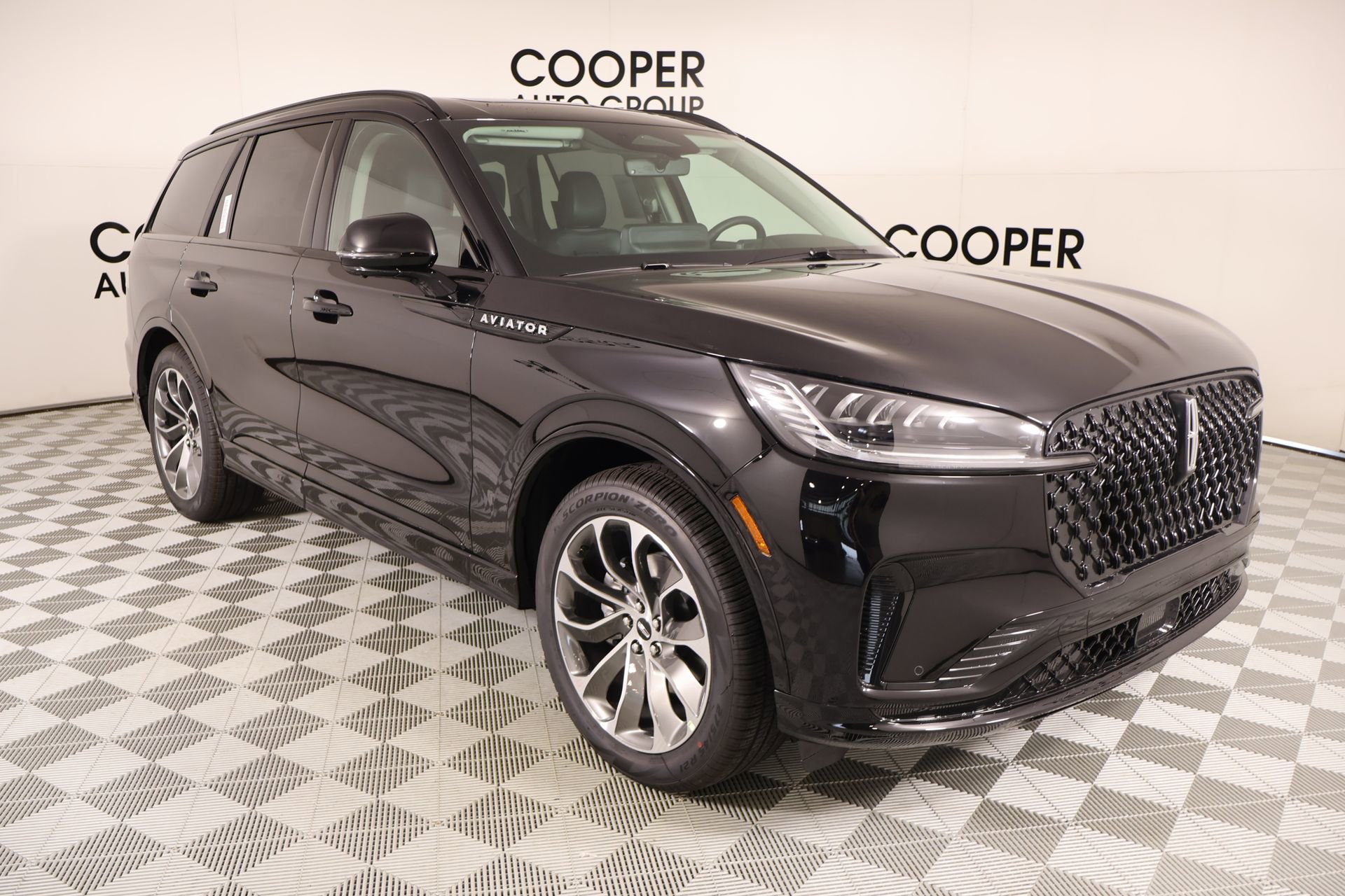 New 2026 Lincoln Aviator 2WD w/ Jet Appearance Package