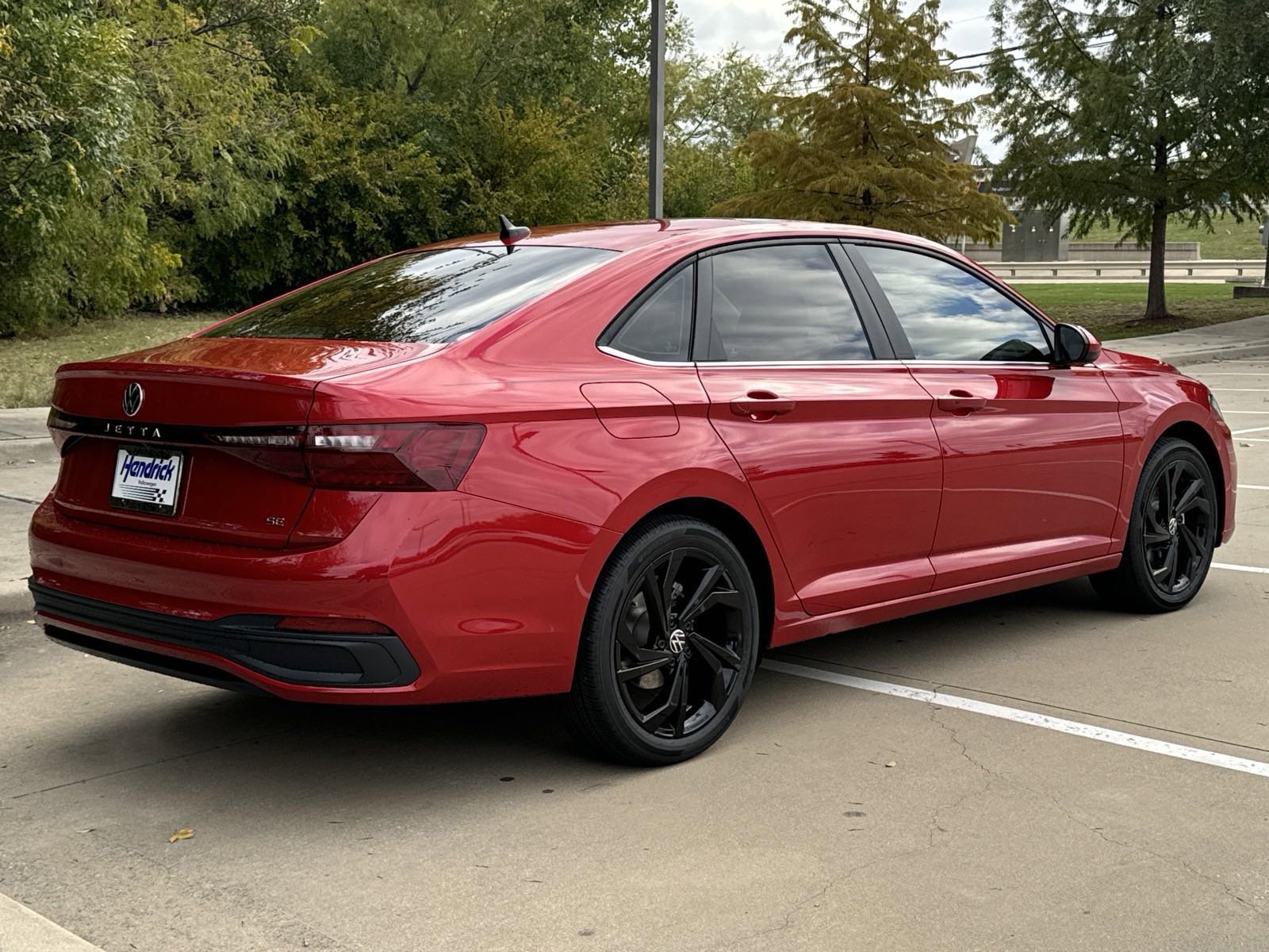 New 2026 Volkswagen Jetta SE FWD image 4