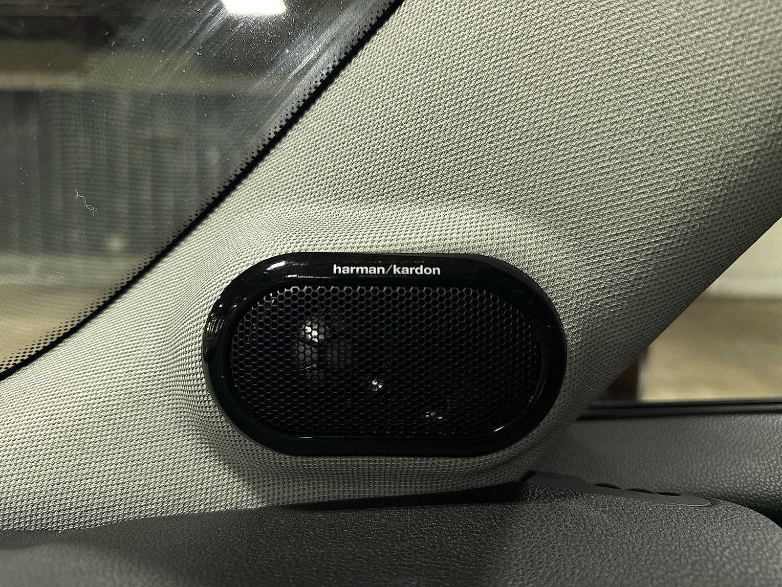 Used 2018 MINI Cooper S FWD image 28