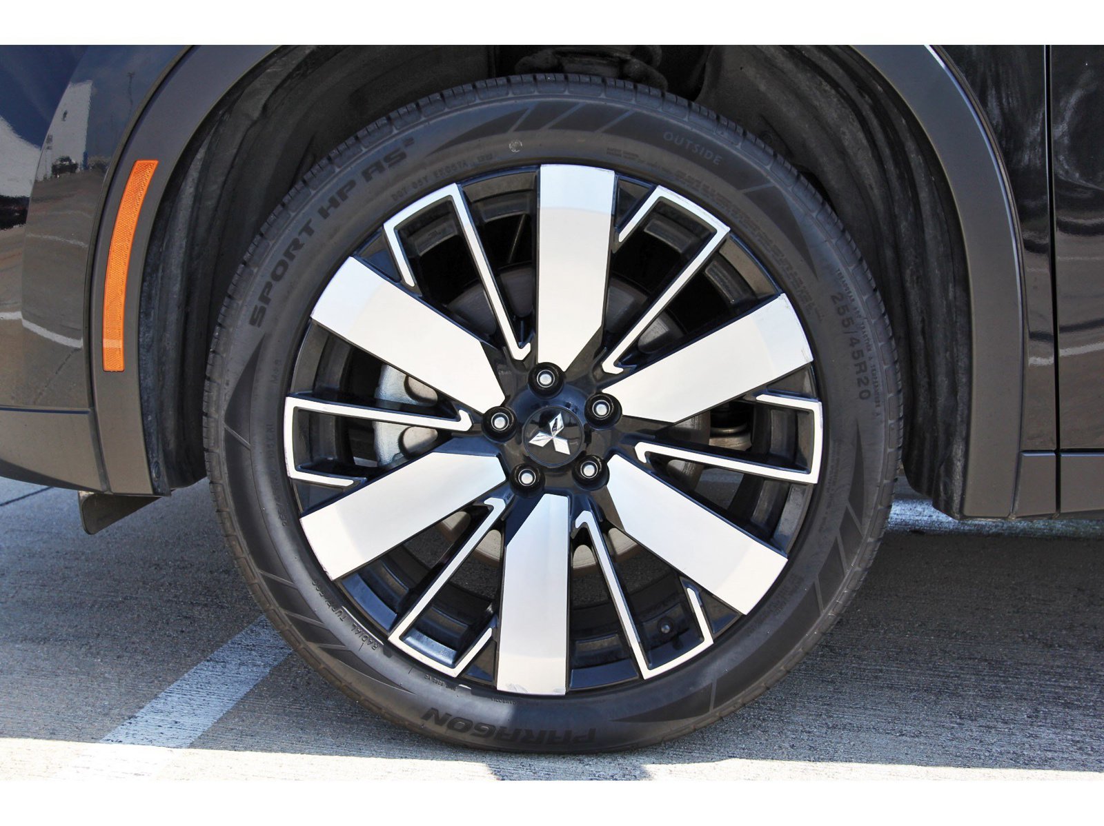 Used 2025 Mitsubishi Outlander SE FWD image 36