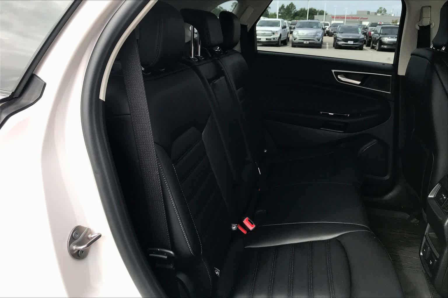 Used 2019 Ford Edge SEL w/ Equipment Group 201A AWD/4WD image 20
