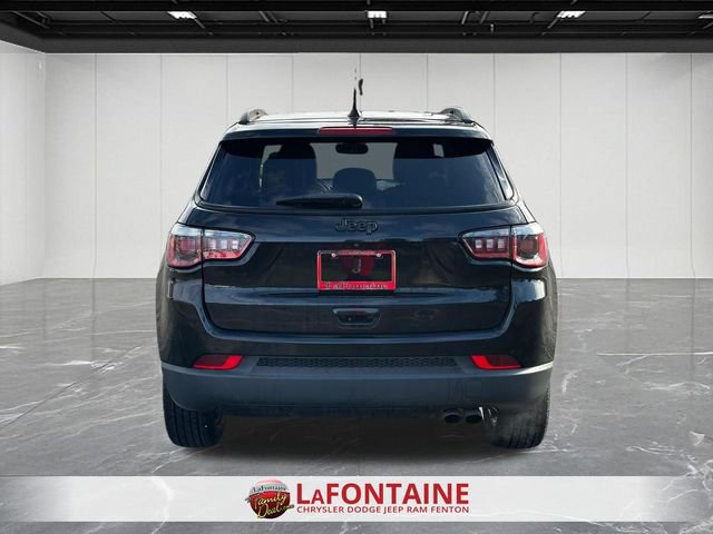 Used 2019 Jeep Compass Latitude FWD image 4