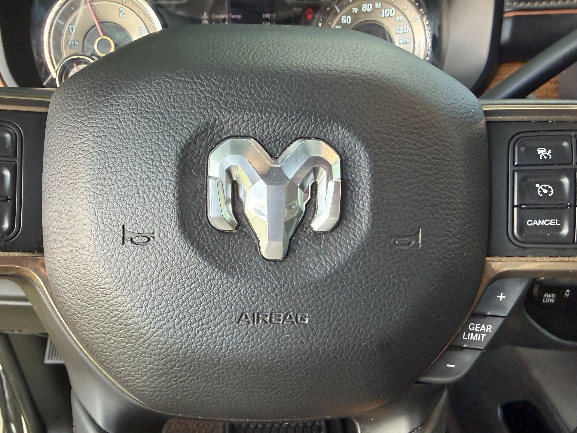 Used 2021 RAM 3500 Limited AWD/4WD image 33