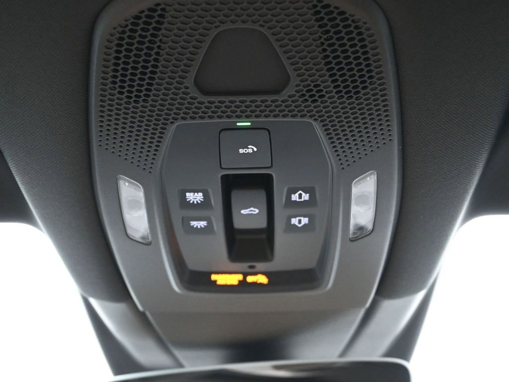 New 2026 Porsche Cayenne image 24