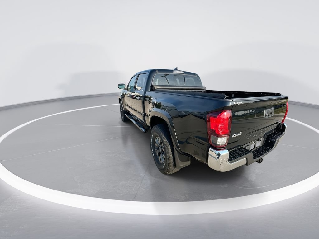 Used 2020 Toyota Tacoma SR5 AWD/4WD image 6