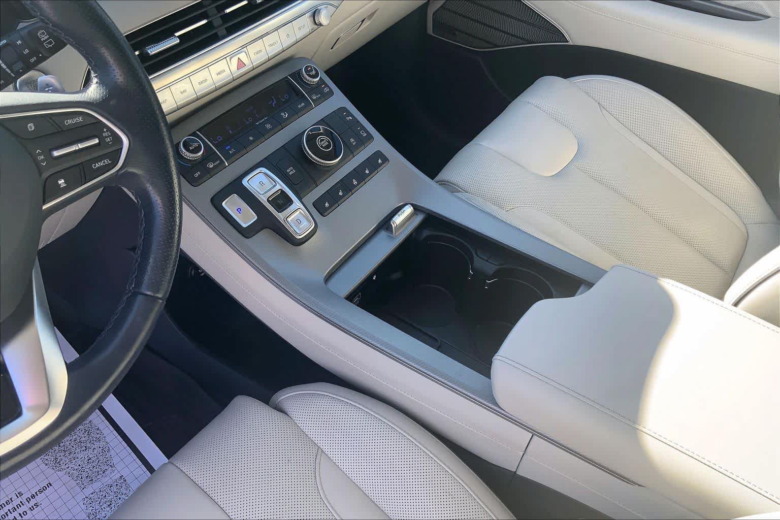 Used 2022 Hyundai Palisade Calligraphy FWD image 16