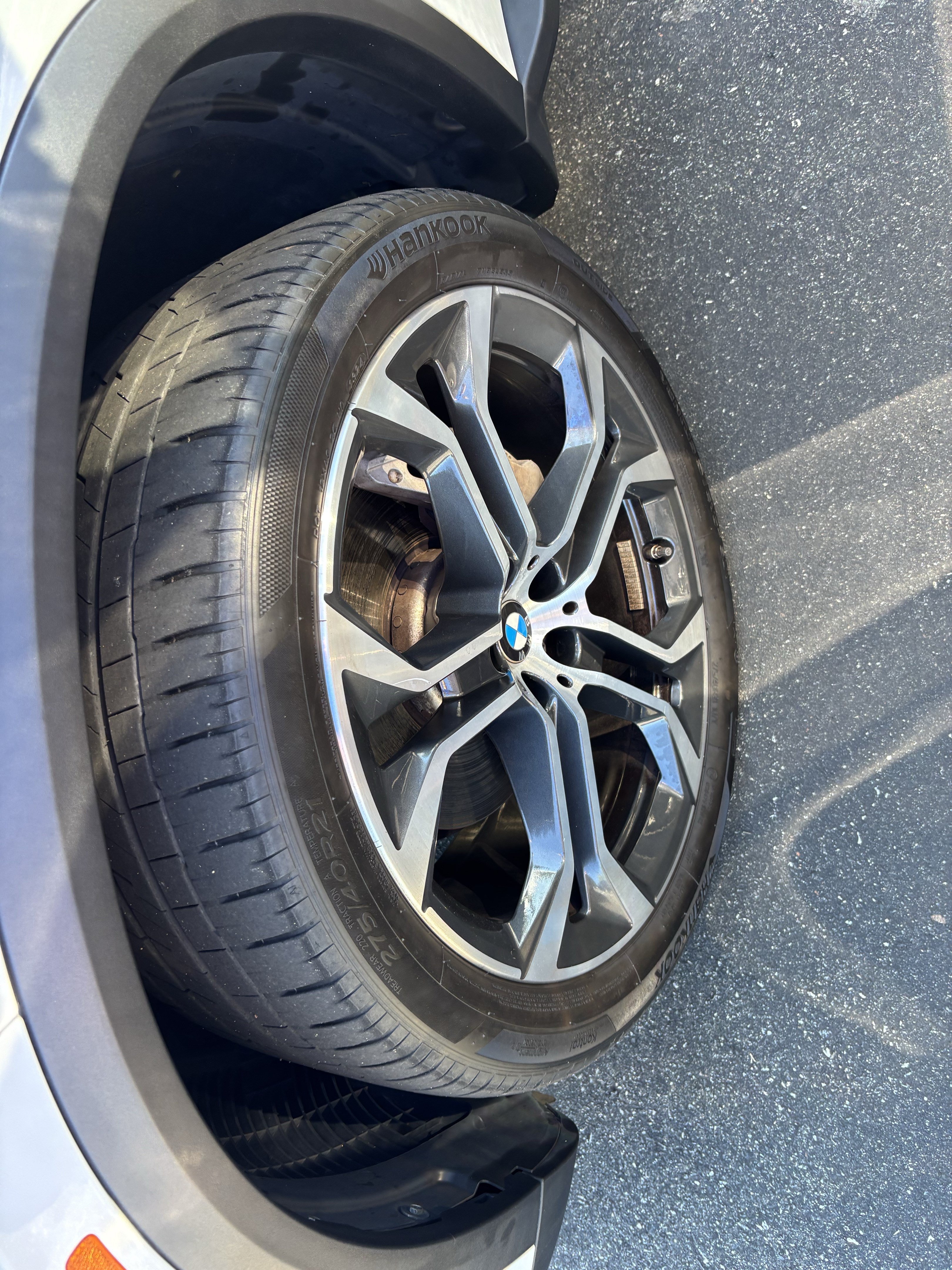 Certified 2025 BMW X5 sDrive40i w/ Premium Package RWD image 11