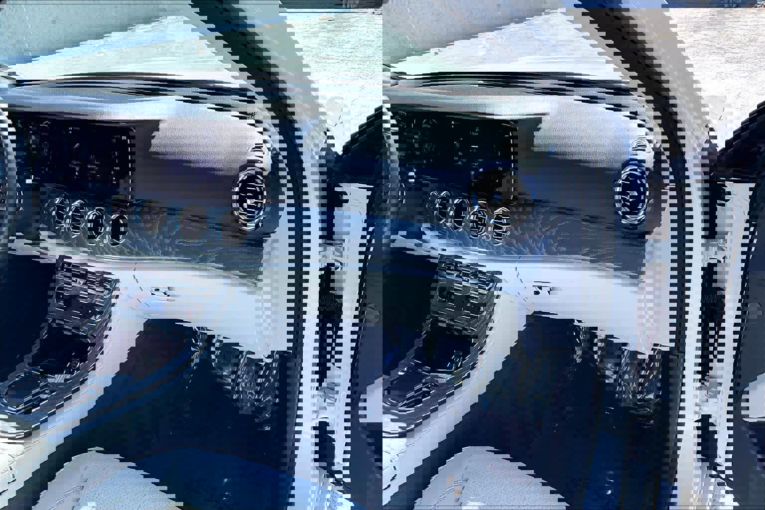 Used 2021 Mercedes-Benz E 350 Sedan image 17