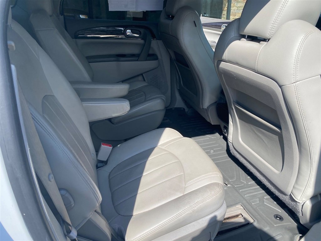 Used 2016 Chevrolet Sonic LT FWD image 12