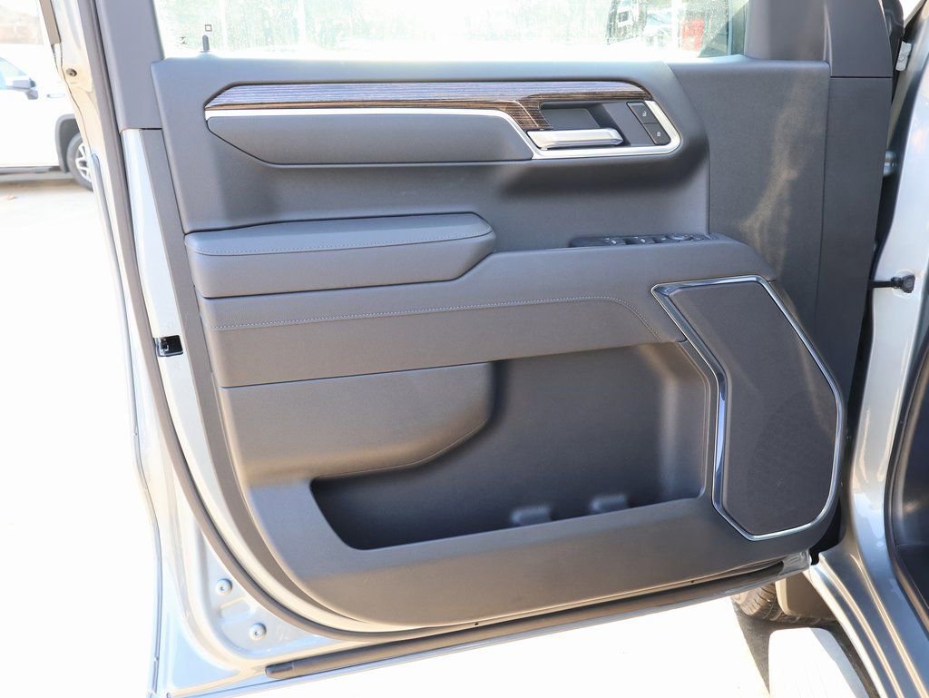 New 2026 GMC Sierra 1500 Elevation image 12