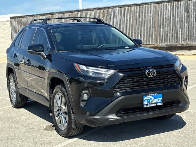 Used 2025 Toyota RAV4 XLE Premium FWD image 8