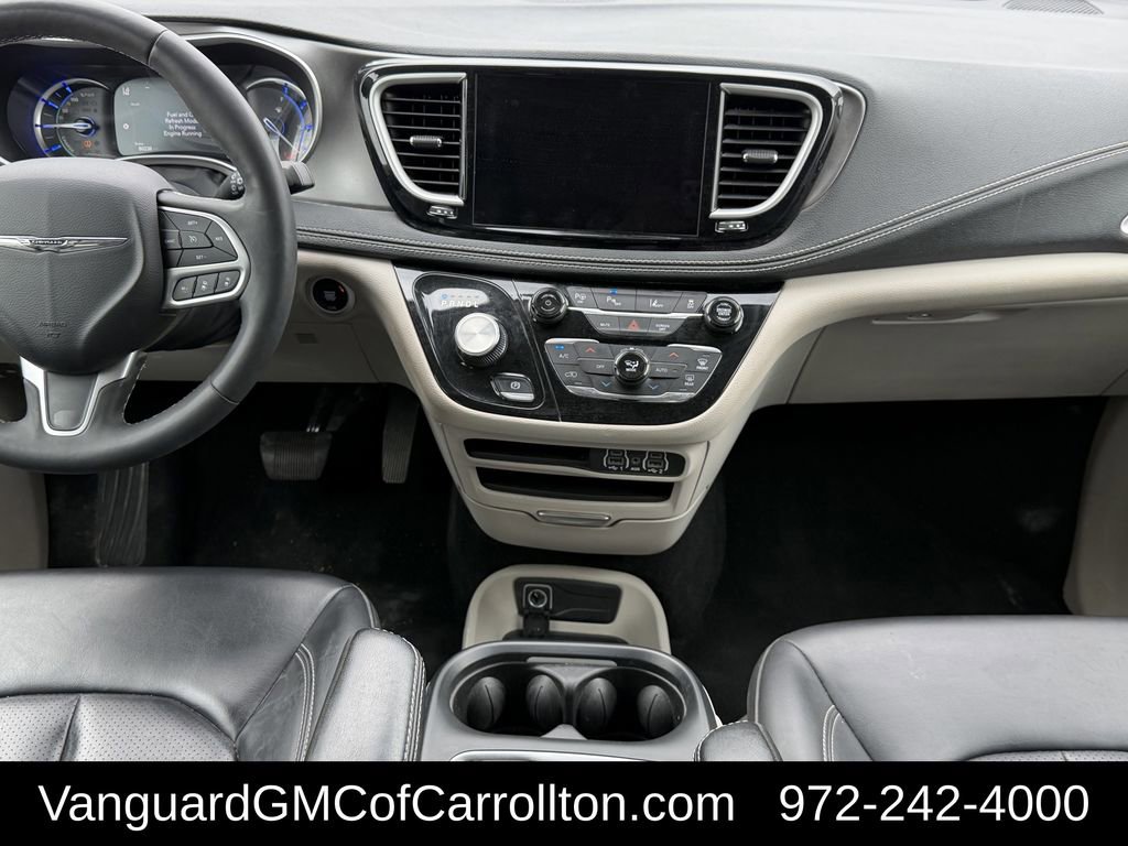 Used 2023 Chrysler Pacifica Touring-L FWD image 14