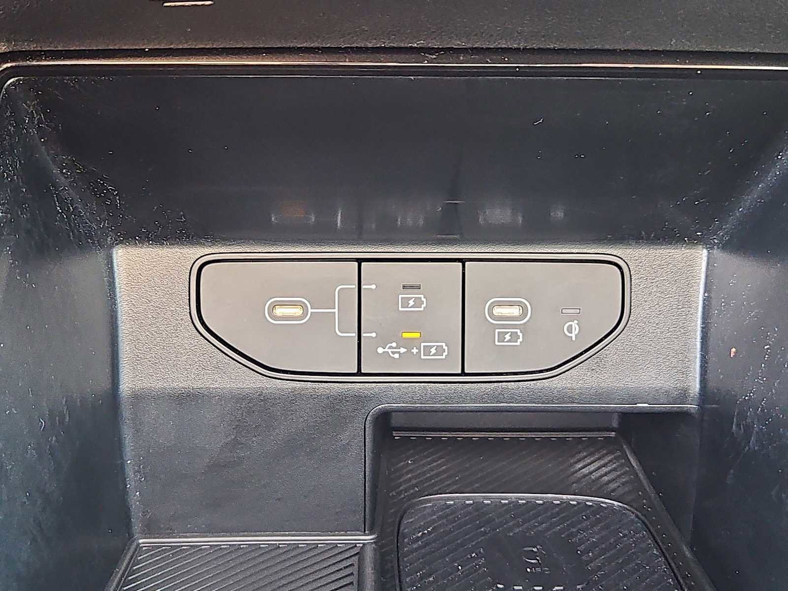 Used 2024 Kia Sorento SX Prestige w/ Sage Leather Package image 18