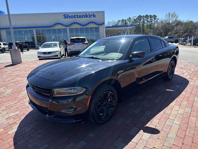 Used 2022 Dodge Charger SXT image 1