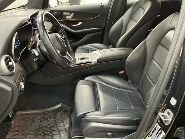 Used 2021 Mercedes-Benz GLC 300 4MATIC image 13