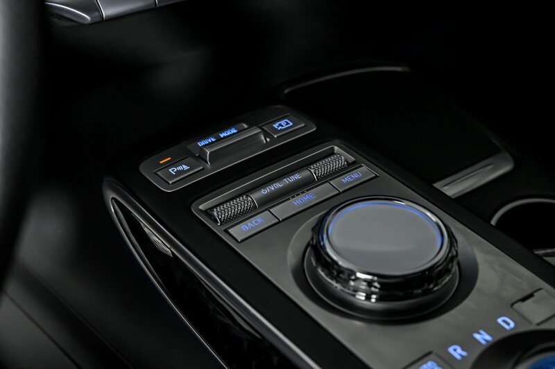 Used 2023 Genesis GV70 3.5T Sport w/ Sport Prestige Package AWD/4WD image 30