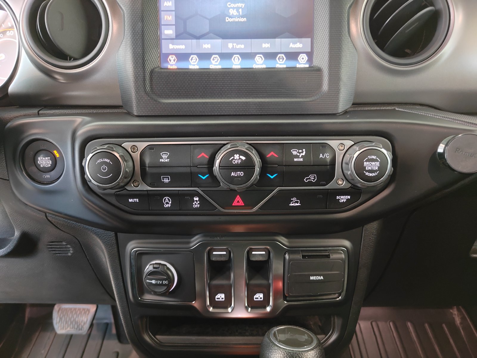 Used 2021 Jeep Wrangler Sport AWD/4WD image 20